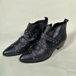 Naturalizer Blissful Studded Navy
Metallic Booties Woman Size USA 8.5